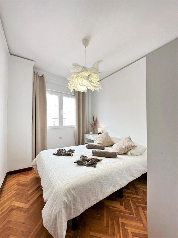 Your Sunny & Spacious Portview Appartement *